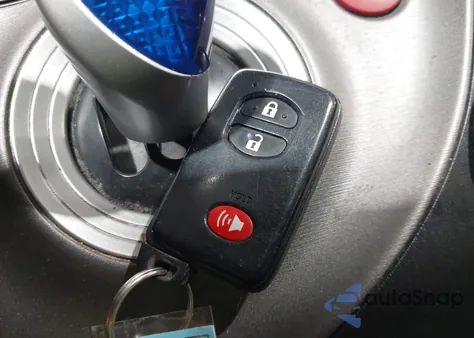 2013 Toyota Prius Five from USA, damaged, VIN JTDKN3DU0D5543365